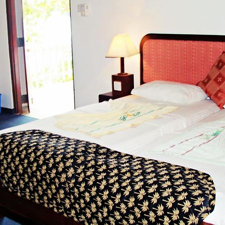 بالابيتييا Hotel Araliya Villa المظهر الخارجي الصورة